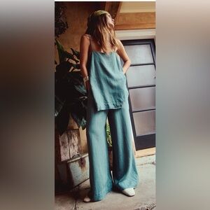 Free People Kelly Green Sightseer Linen Set